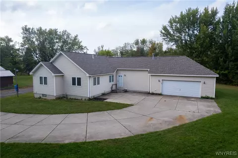 505 Cain Rd, Angola, NY 14006