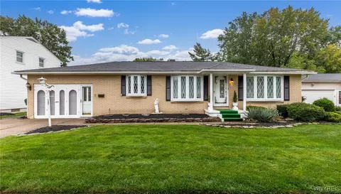 167 Hanwell Pl, Depew, NY 14043