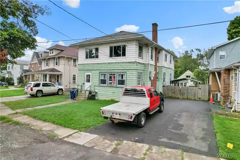 8739 Point Ave, Niagara Falls, NY 14304
