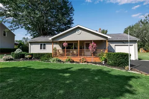 4550 Porter Center Rd, Lewiston, NY 14092
