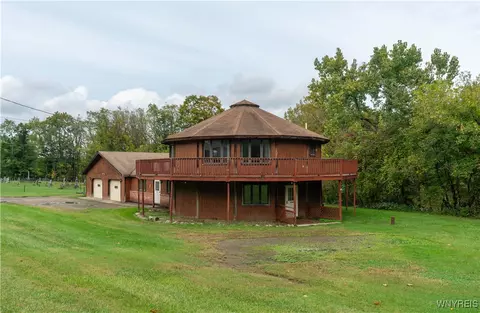 9286 Route 219, Ashford, NY 14171