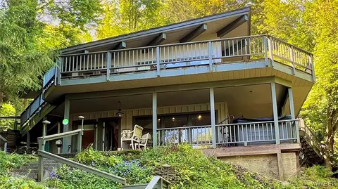 11 Easy St, Ellicottville, NY 14731