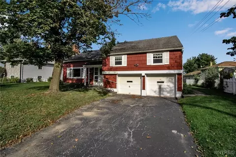 4485 E Patricia Dr, Clarence, NY 14031