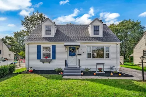 26 Terry Ln, Cheektowaga, NY 14225