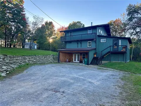 4360 Miller Rd, Silver Springs, NY 14550