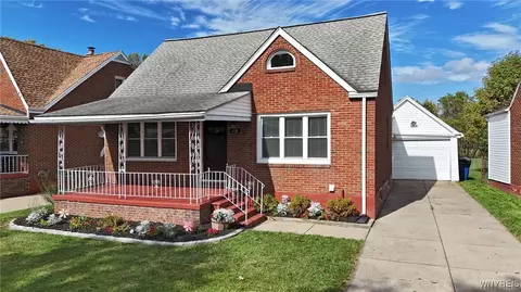 110 Sharon Pkwy, Lackawanna, NY 14218