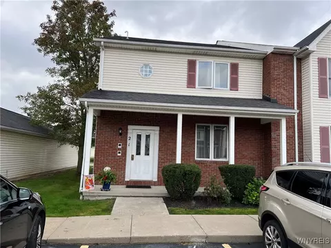 4 Keph Dr #1, Amherst, NY 14228
