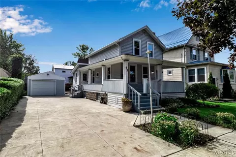 53 Hill St, Tonawanda, NY 14150