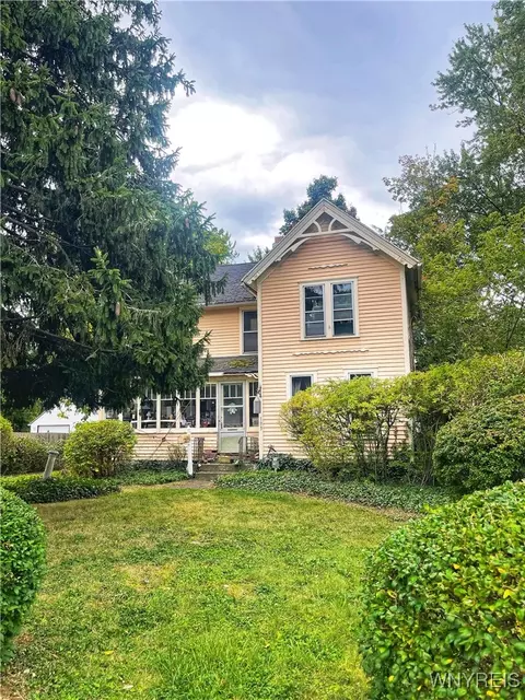 193 Main St E, Hamburg, NY 14075