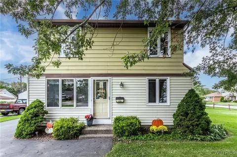 4714 Union Rd, Cheektowaga, NY 14225