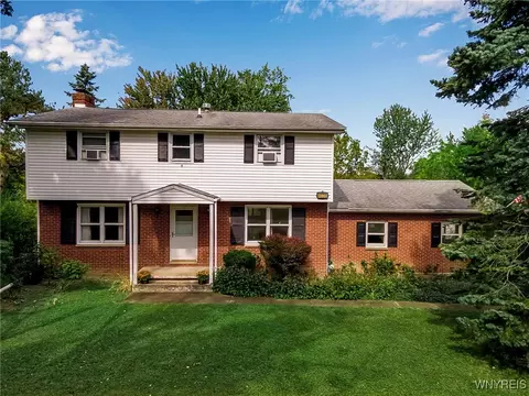 4038 Sheldon Rd, Buffalo, NY 14219