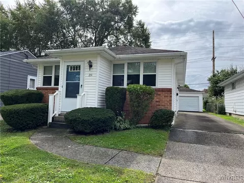 214 Canton St, Tonawanda, NY 14150