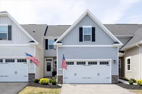 200 Sandstone Cir, Grand Island, NY 14072
