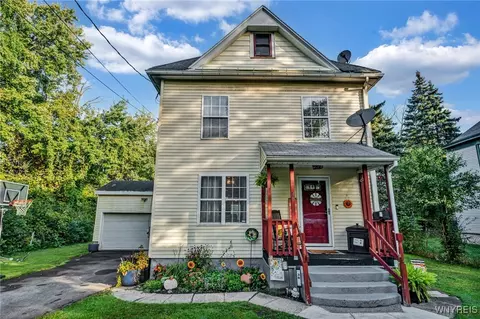 38 Duane Ave, Niagara Falls, NY 14305