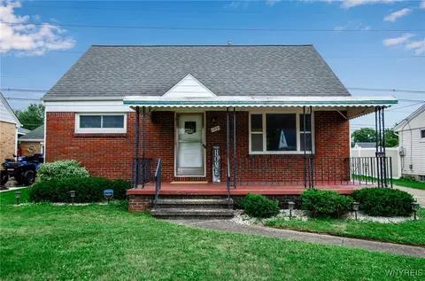 189 Heather Rd, Cheektowaga, NY 14225