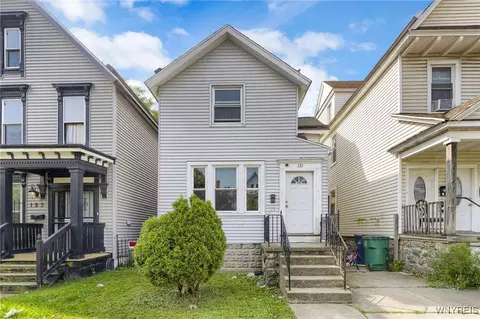 121 Auburn Ave, Buffalo, NY 14213