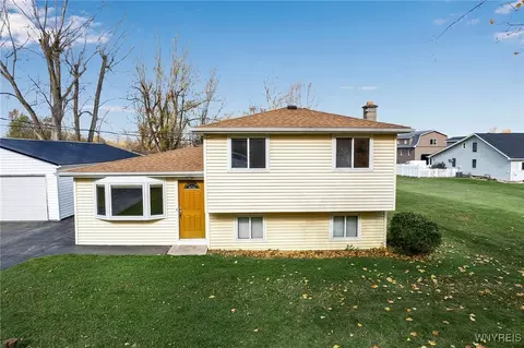 13020 Rundel Rd, Alden, NY 14004