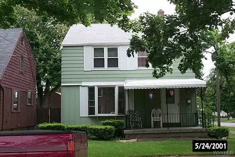 2701 Woodlawn Ave, Niagara Falls, NY 14301