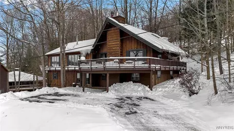 2 Four Wheel Dr, Ellicottville, NY 14731