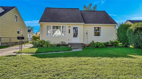 243 Rochelle Park, Tonawanda, NY 14150