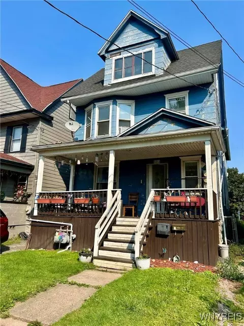 693 Hopkins St, Buffalo, NY 14220