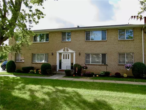 85 Old Lyme Dr #7, Amherst, NY 14221
