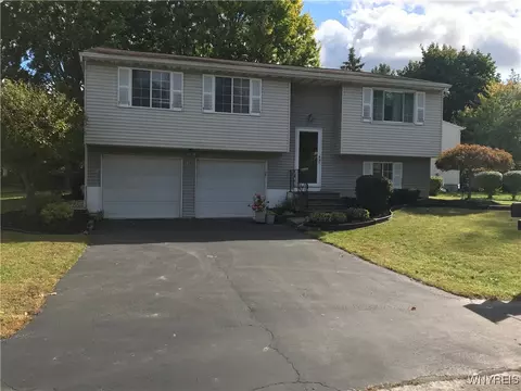 234 Robin Rd, Amherst, NY 14228
