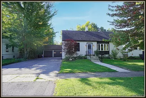 366 Ellicott Creek Rd, Tonawanda, NY 14150