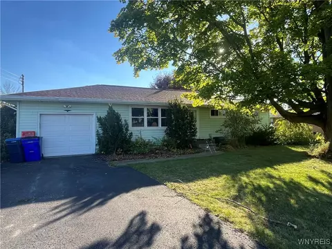 2198 Lockport Rd, Porter, NY 14131