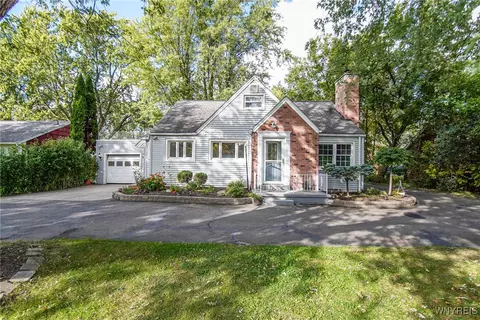 5730 Sheridan Dr, Amherst, NY 14221