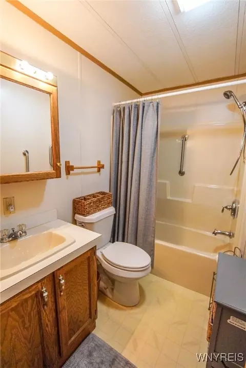 874 Thomas Ln, Evans, NY 14006 photo 27