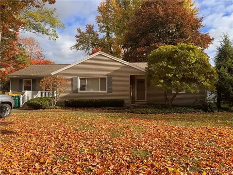 4774 Knab Dr, Hamburg, NY 14075