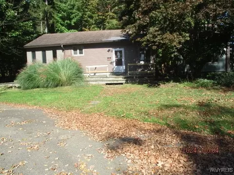 15 N Shore Park, Cassadaga, NY 14718