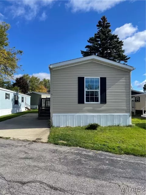 14 Estelle Dr, Cheektowaga, NY 14225
