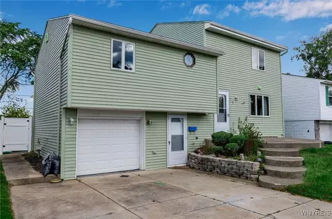28 W Rouen Dr, Cheektowaga, NY 14227