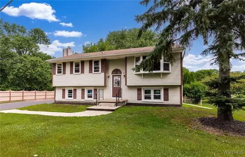 3499 W Lake Rd, Wilson, NY 14172
