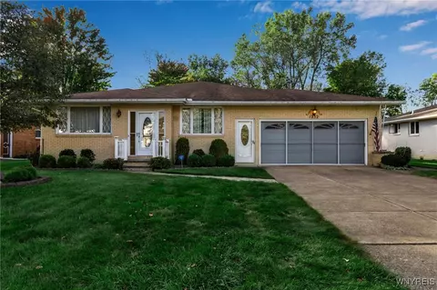 1252 Borden Rd, Depew, NY 14043