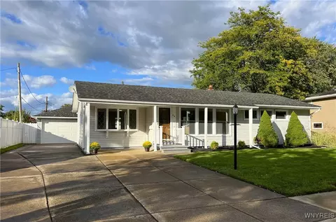 64 Sweet Briar Rd, Tonawanda, NY 14150