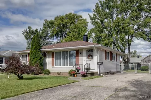 429 Braxmar Rd, Tonawanda, NY 14150