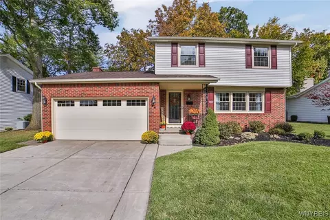46 Tobey Hill Dr, West Seneca, NY 14224