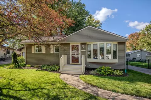 12 Jesella Dr W, North Tonawanda, NY 14120