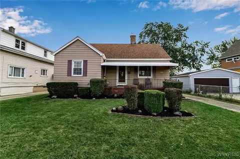 231 Lackawanna Ave, Sloan, NY 14212