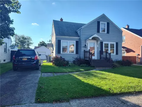 62 Pierce St, Buffalo, NY 14206