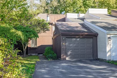8 Tilegate Gln, Perinton, NY 14450