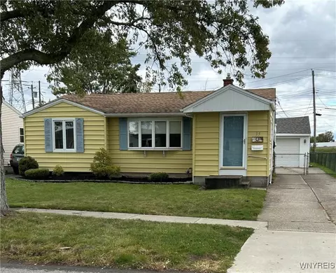35 Patton Ln, Cheektowaga, NY 14225