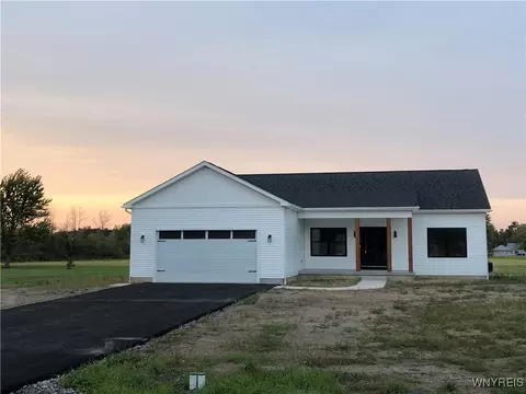 3875 Braley Rd, Wilson, NY 14172