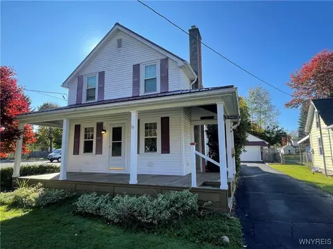 212 Prospect Ave, Hamburg, NY 14075