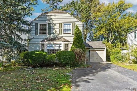 356 Hendricks Blvd, Amherst, NY 14226