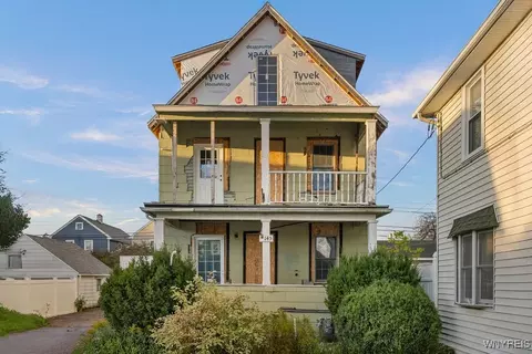 145 N End Ave, Kenmore, NY 14217
