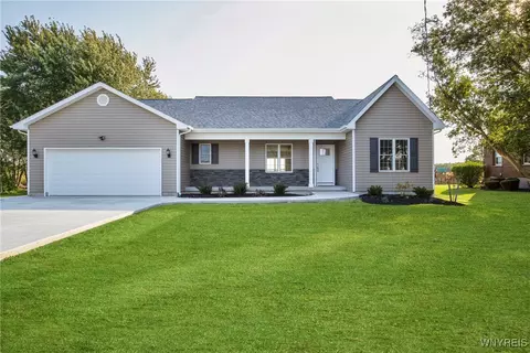 2502 Upper Mountain Rd, Lewiston, NY 14092
